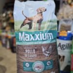 MAxxium-pollo-de-campo-scaled.jpeg